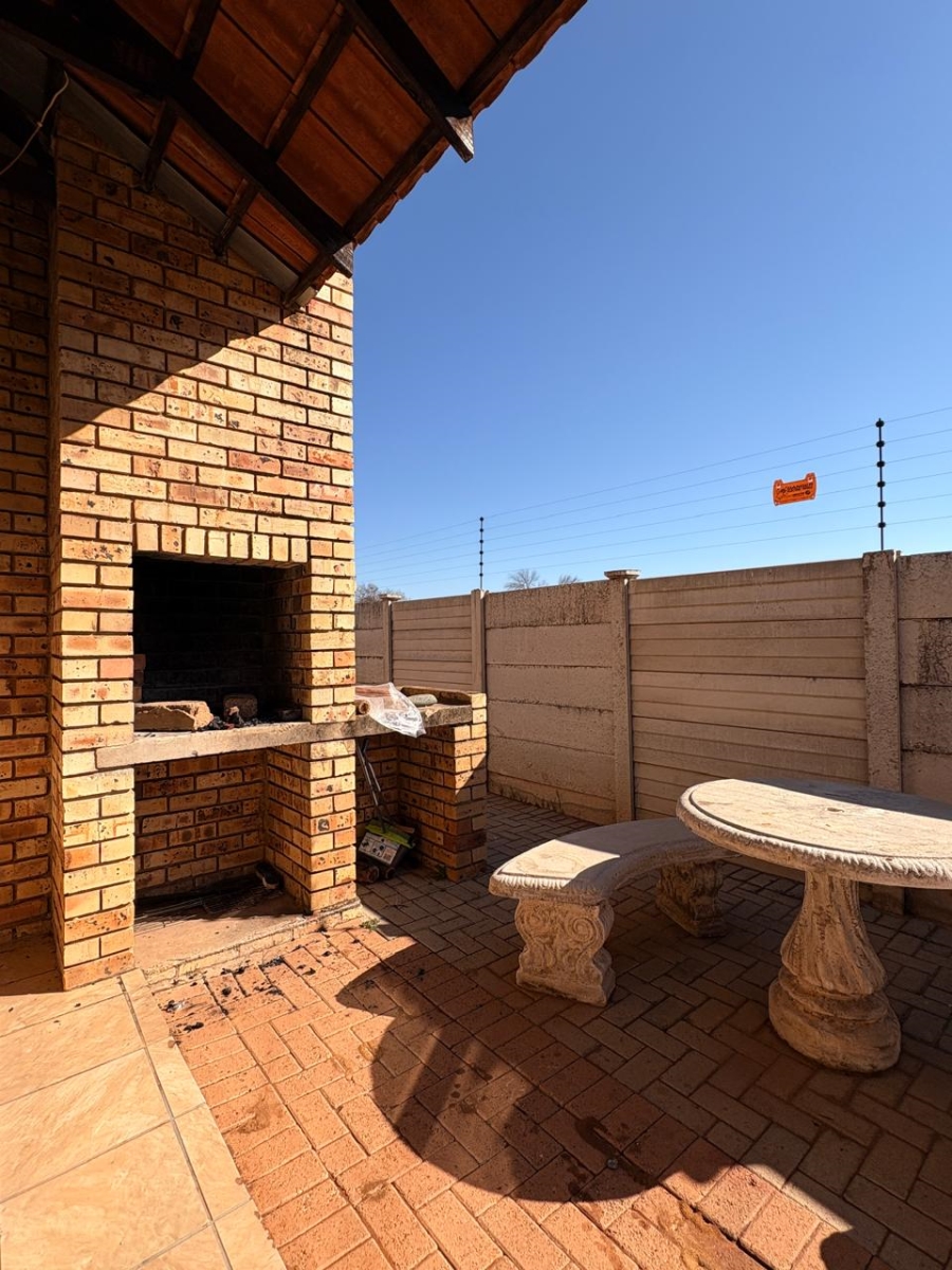 2 Bedroom Property for Sale in Stilfontein Ext 4 North West